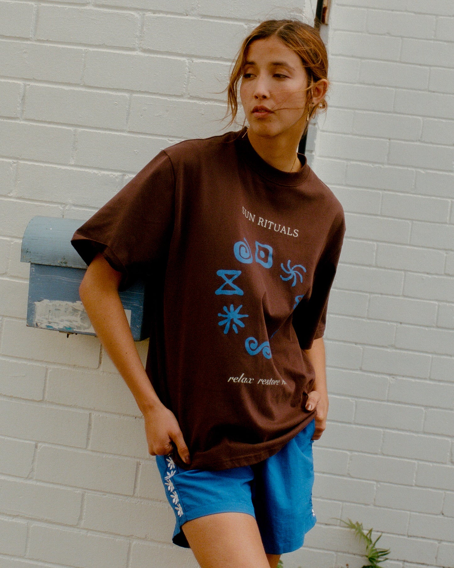 Rounded Rituals Tee - Carafe