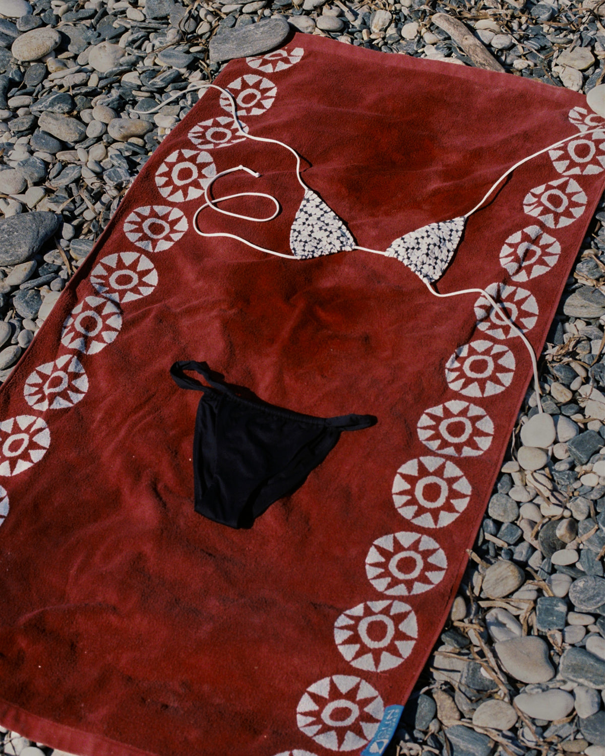 Pomalo Towel - Wine