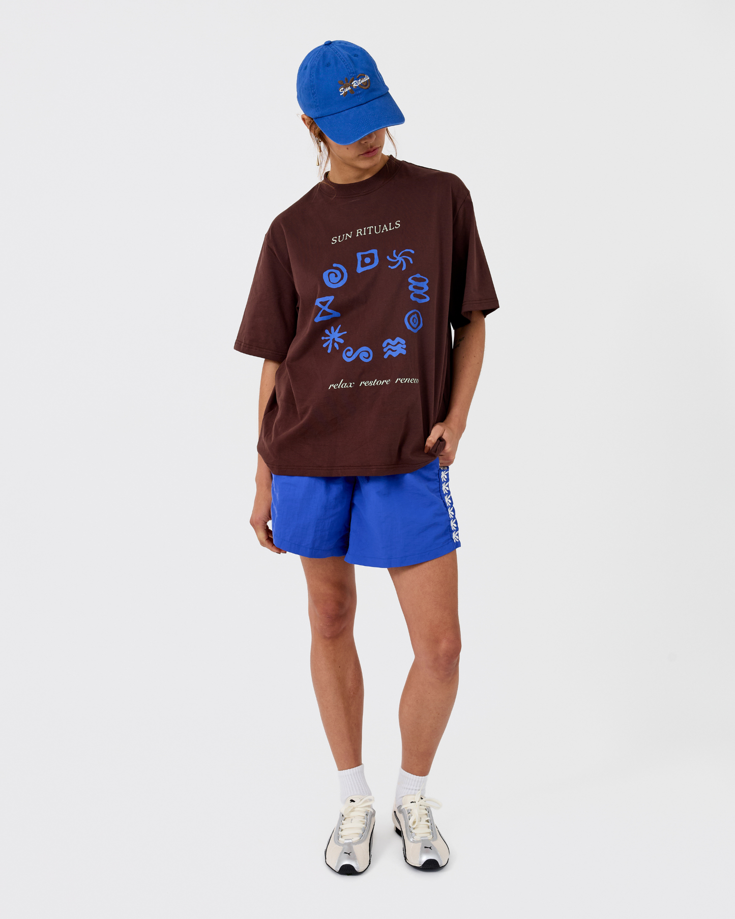 Rounded Rituals Tee - Carafe