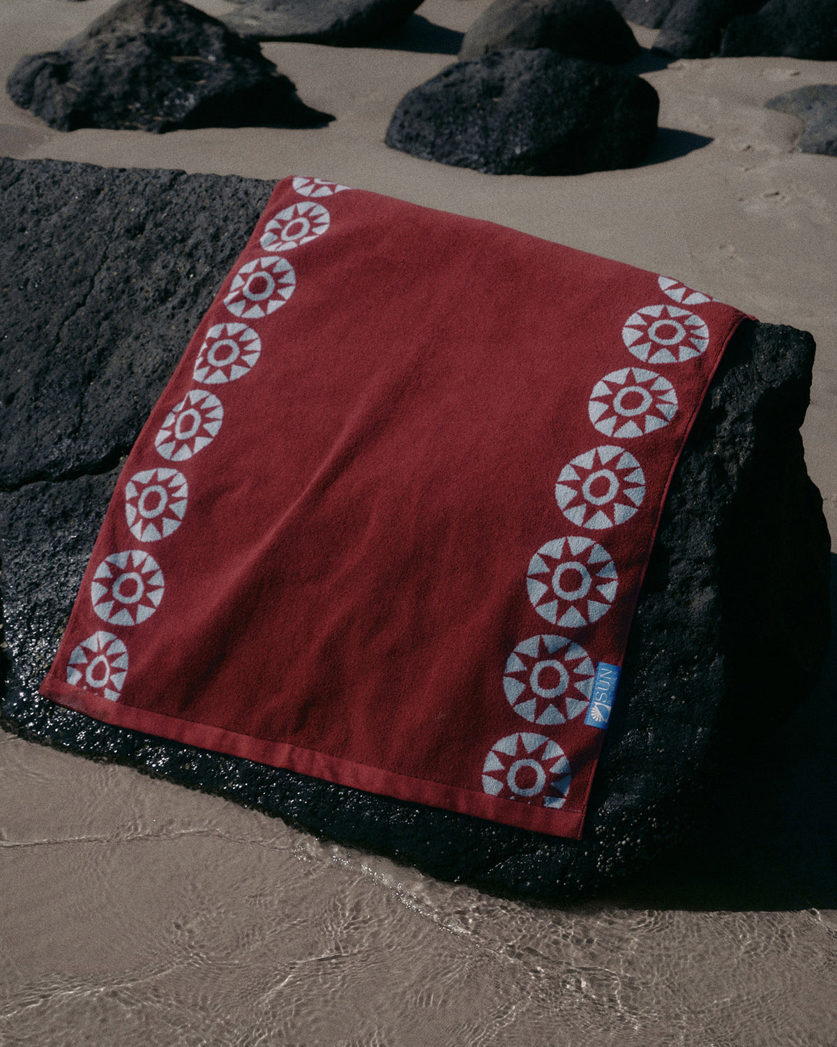 Pomalo Towel - Wine